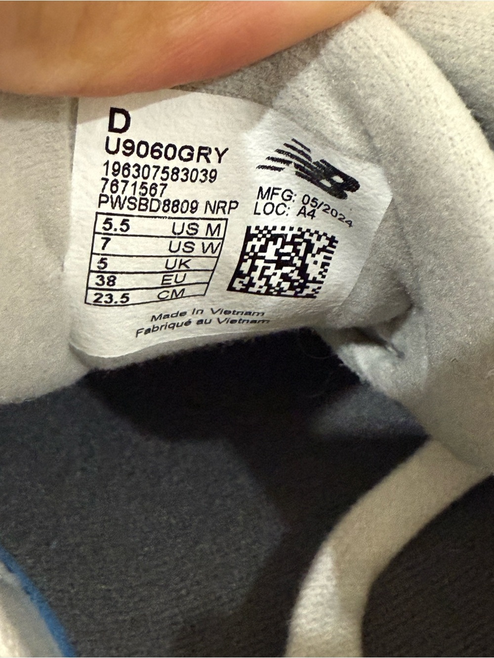 New Balance 9060 Sneakers Raincloud / Castlerock / White - Picture 7 of 7